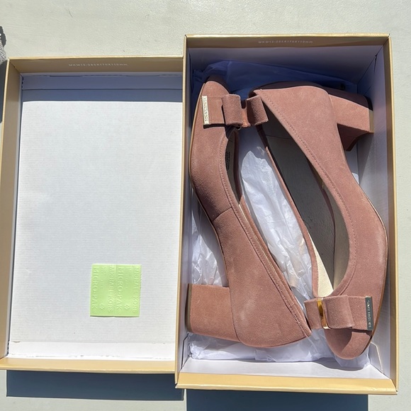Michael Kors Suede heels - Picture 1 of 3